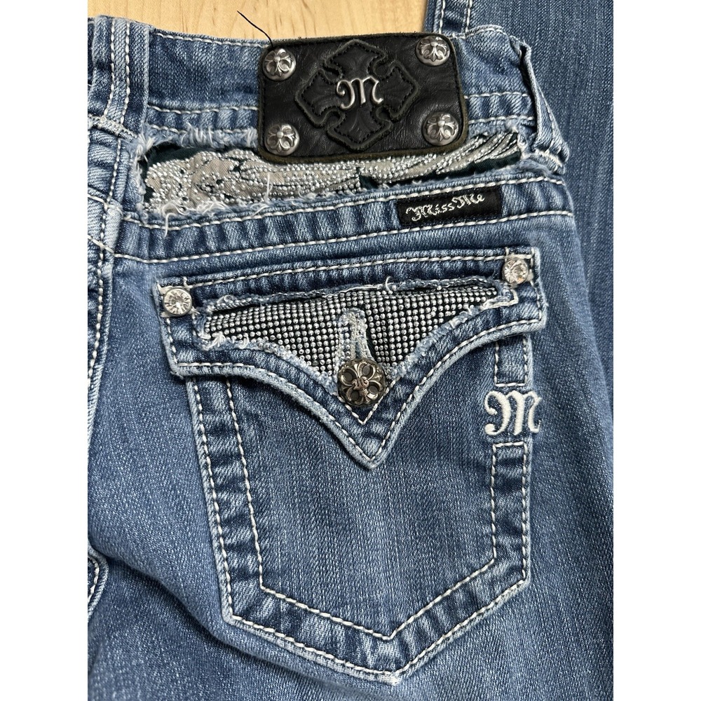 Miss me Jeans 27 Boot Cut Rhinestones Bling